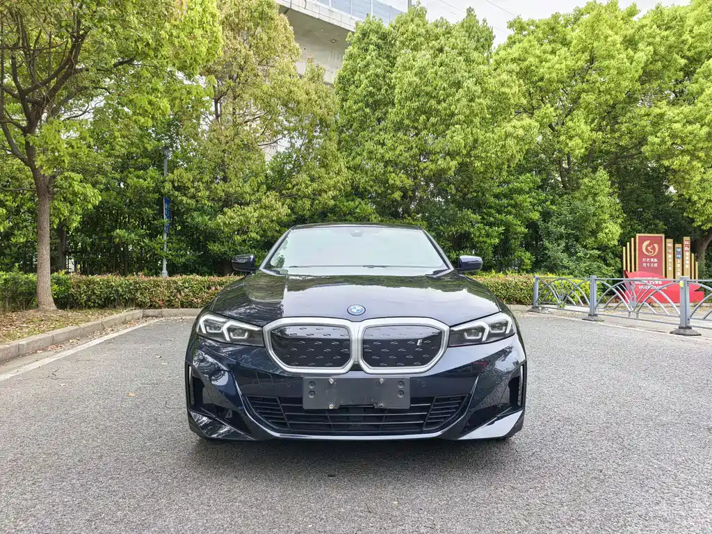 BMW i3 2024 — фото 2