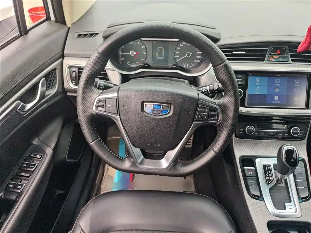 Geely Emgrand GS 2018 — фото 11
