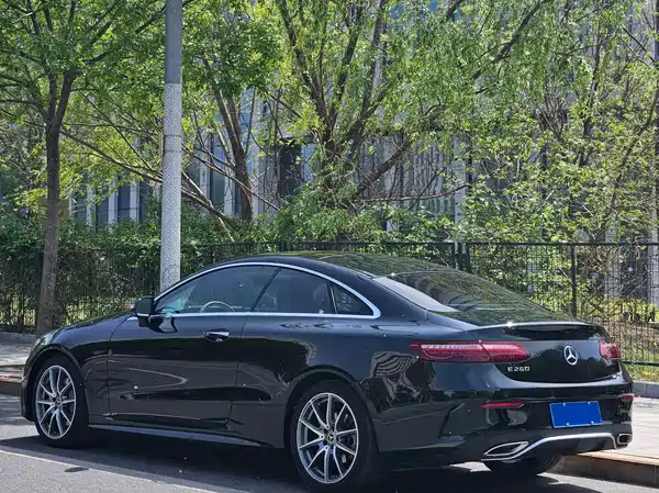 Mercedes-Benz E-Class 2023