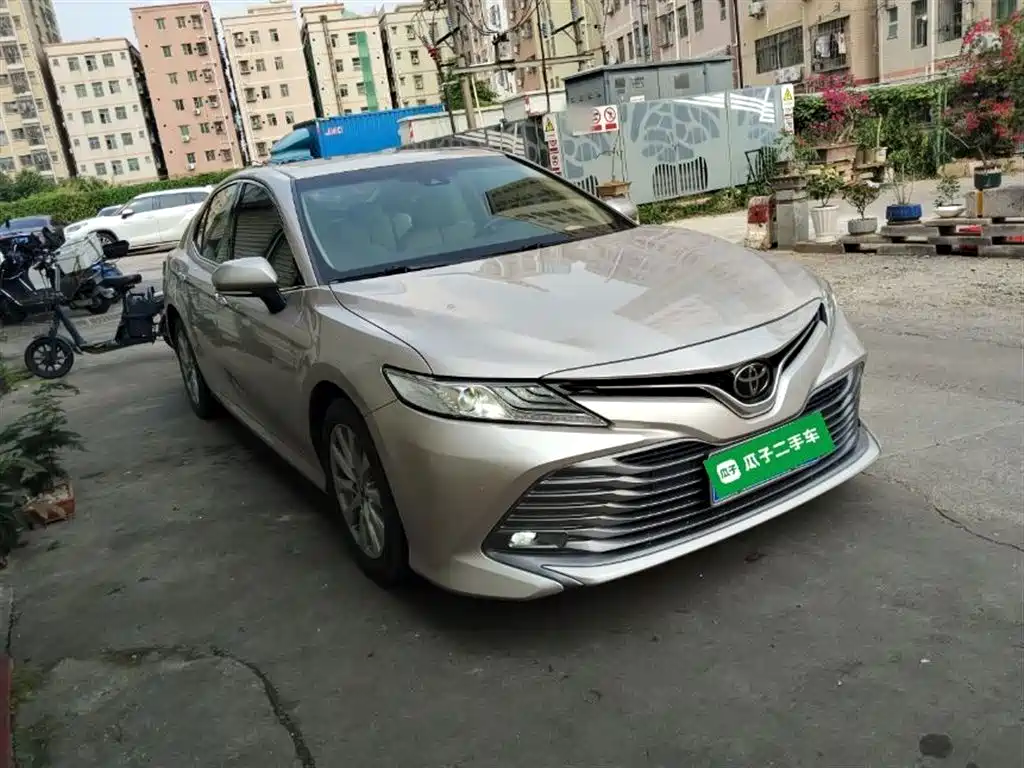 Toyota Camry 2018 — фото 4