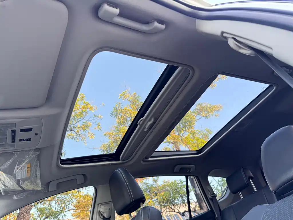Toyota RAV4 2019 — фото 17