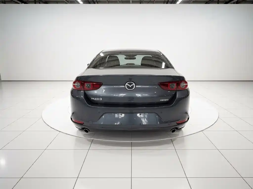 Mazda 3 Axela 2022