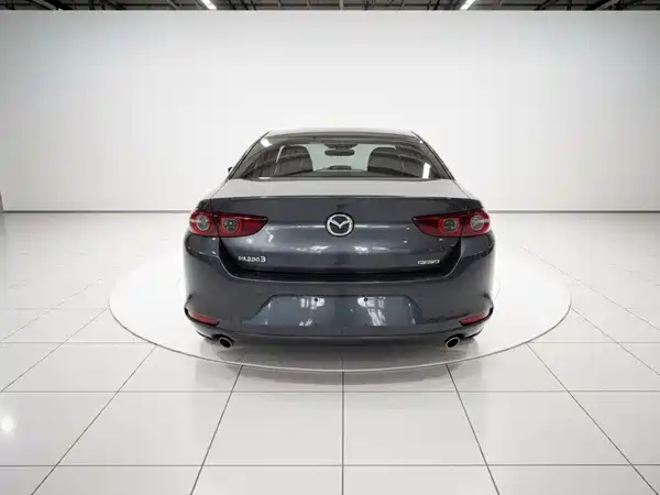 Mazda 3 Axela 2022