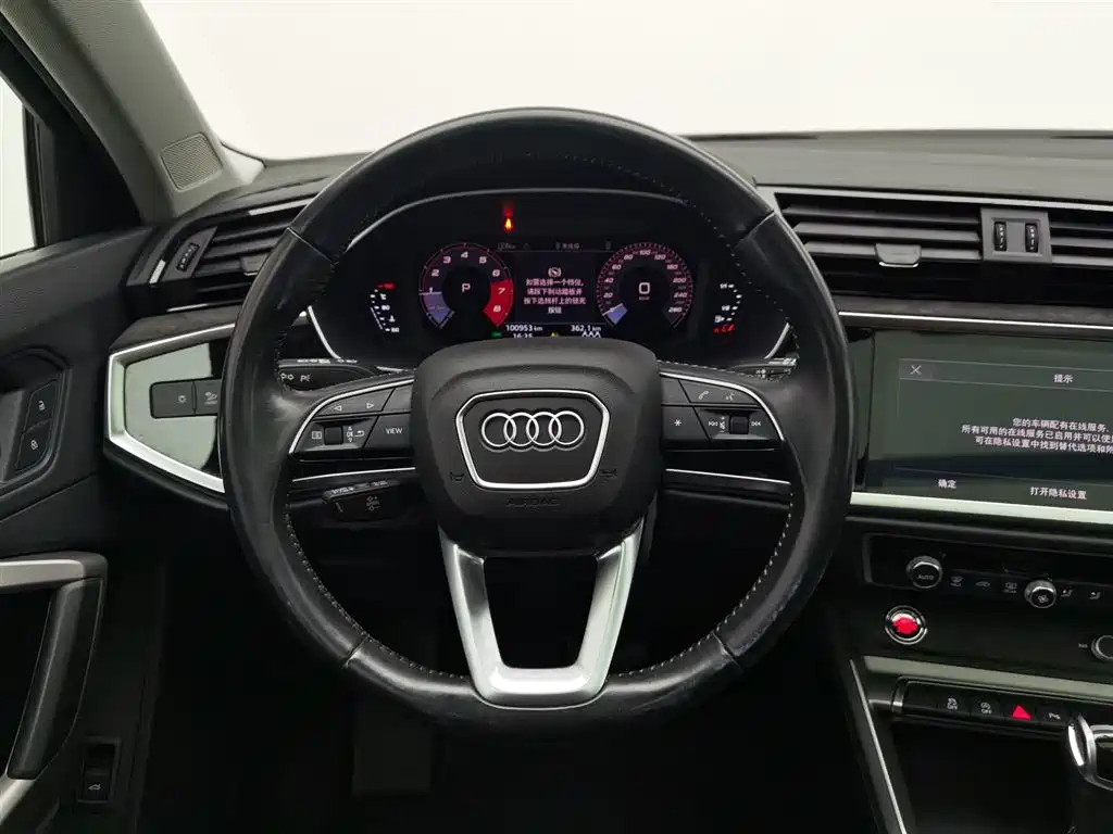 Audi Q3 2022 — фото 11