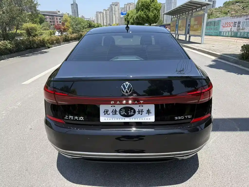 Volkswagen Passat 2022 — фото 11