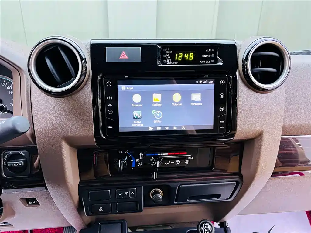 Toyota Land Cruiser 2023 — фото 13