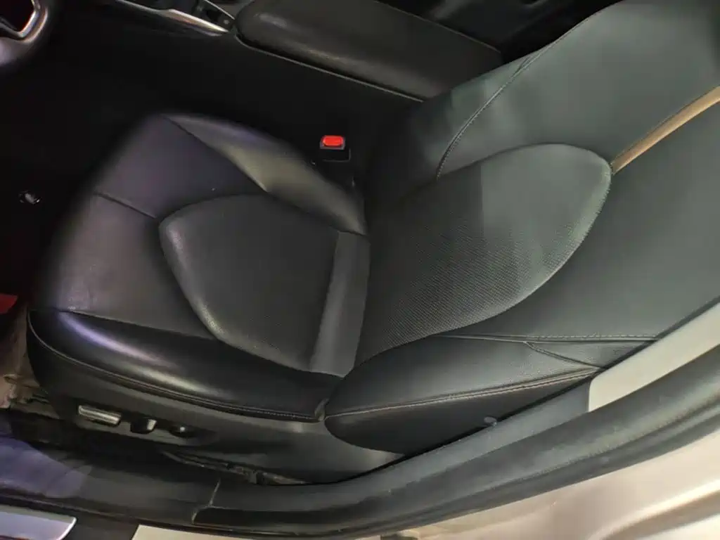 Toyota Camry 2022 — фото 15
