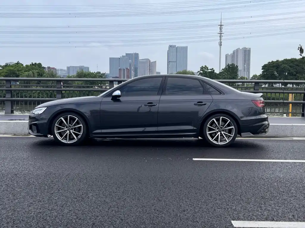 Audi S4 2019