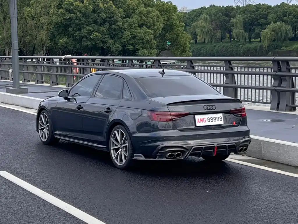 Audi S4 2019