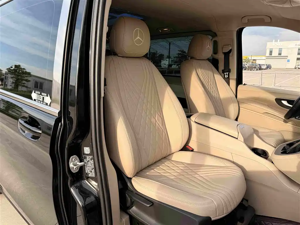 Mercedes-Benz Vito 2021 — фото 10