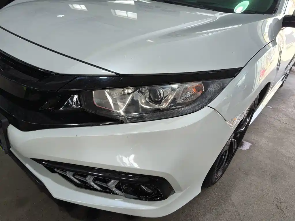 Honda Civic 2020 — фото 24