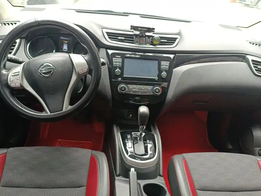 Nissan Qashqai 2018 — фото 12