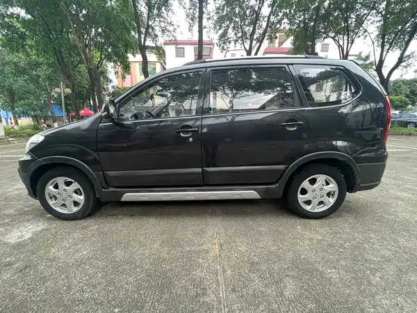 FAW Senya S80 2014