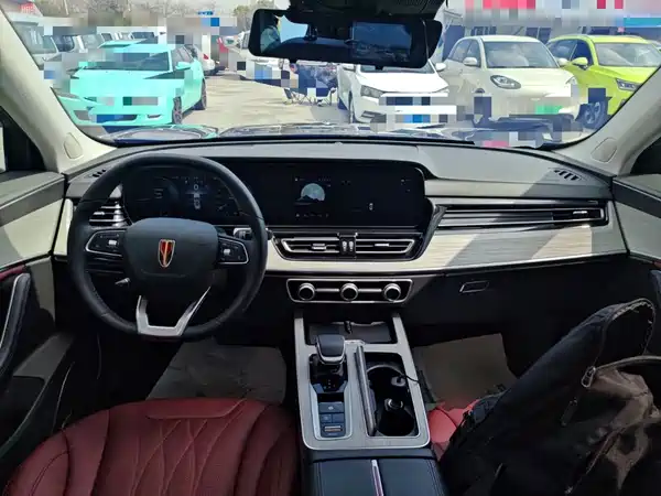 Hongqi HS5 2025