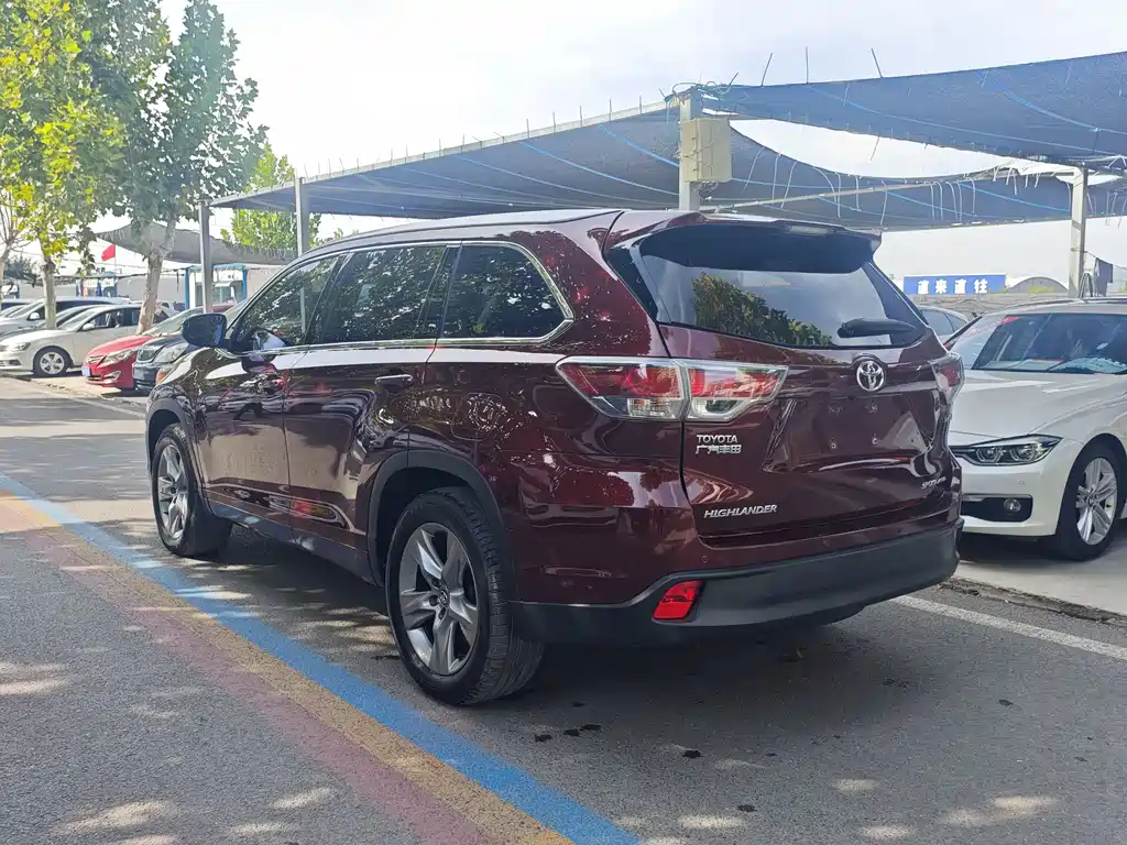 Toyota Highlander 2015 — фото 21