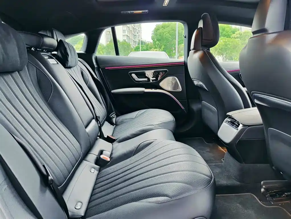 Mercedes-Benz EQS 2025 — фото 18
