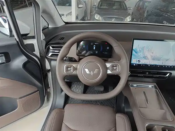 Wuling Starlight 730 New Energy 2025