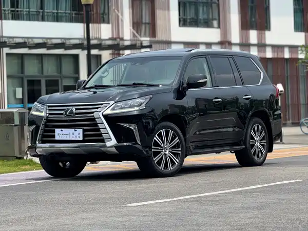 Lexus LX 2017