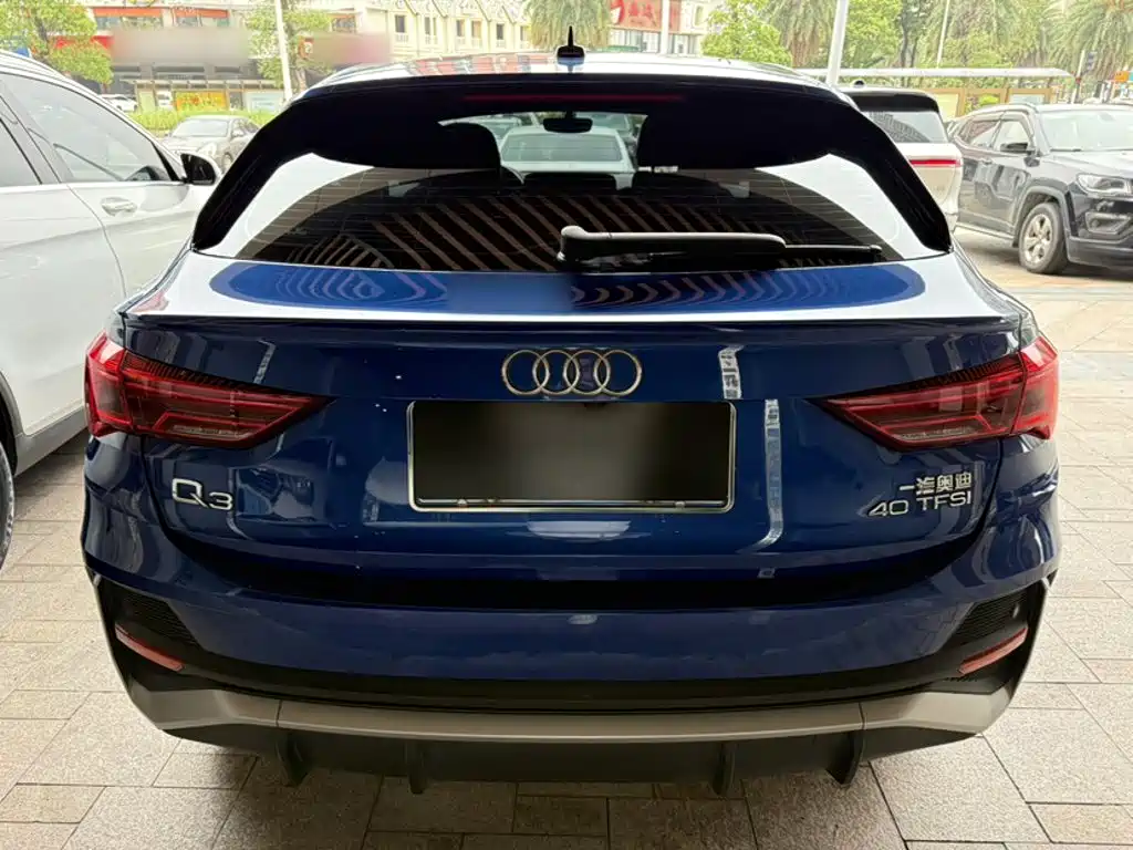 Audi Q3 Sportback 2021 — фото 15