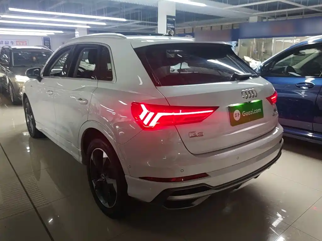 Audi Q3 2021