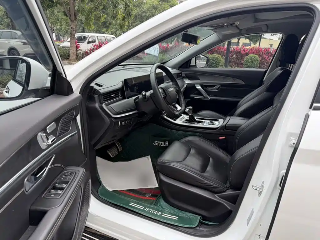 Jetour Jietu X70 PLUS 2020 — фото 13