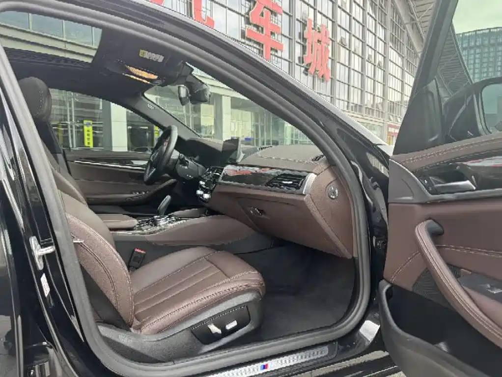 BMW 5 Series 2020