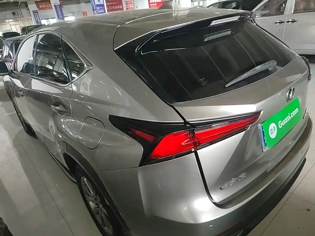 Lexus NX 2020