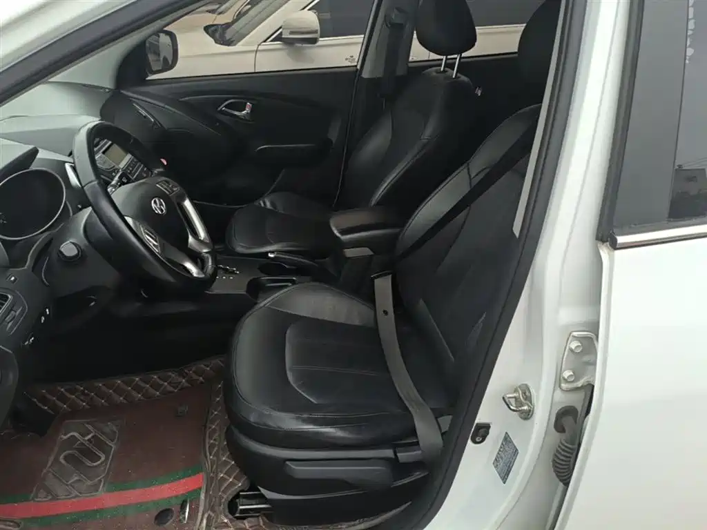 Hyundai ix35 2016 — фото 15