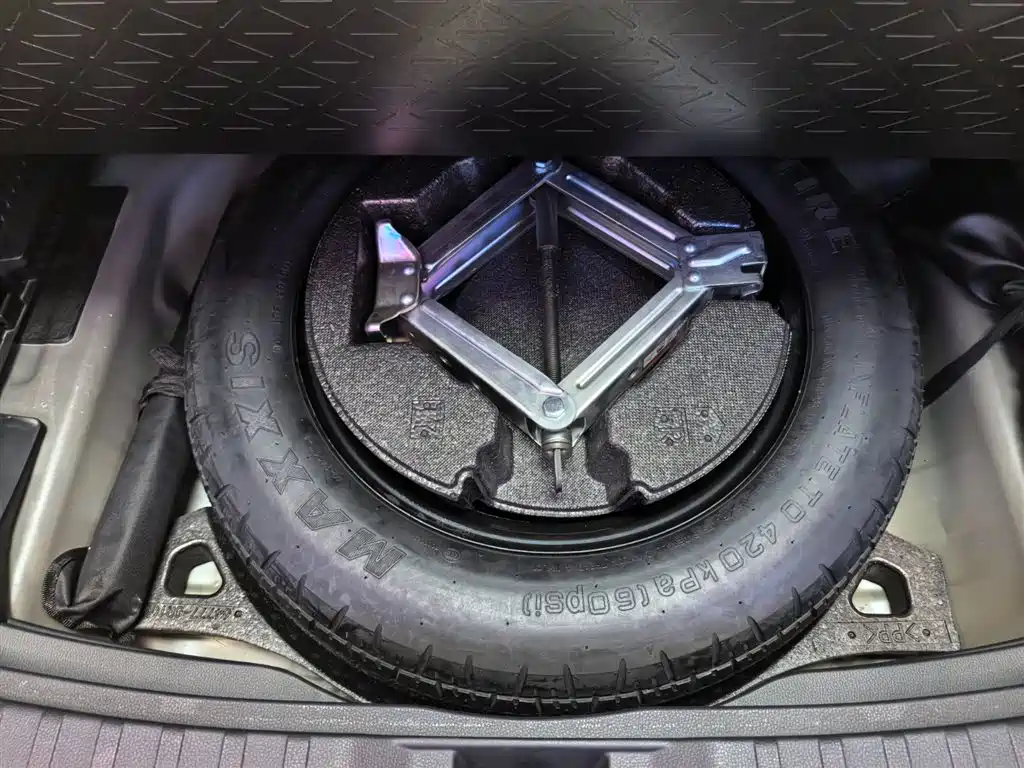 Toyota Wildlander 2020 — фото 19