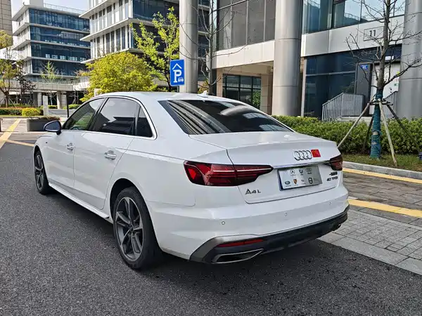 Audi A4L 2022