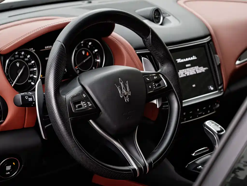 Maserati Levante 2021 — фото 17