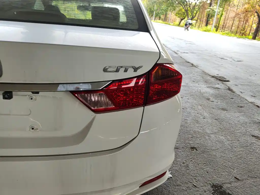 Honda City 2018 — фото 24