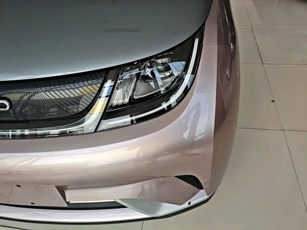 BYD Dolphin 2022 — фото 24