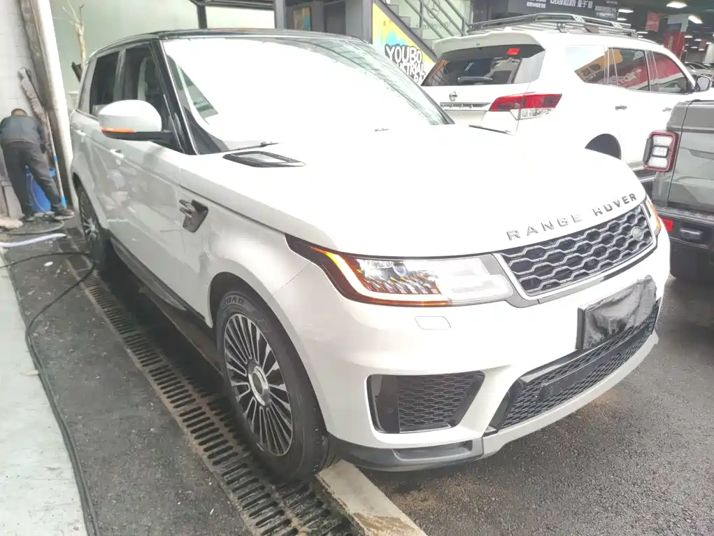 Land Rover Range Rover Sport 2020 — фото 22