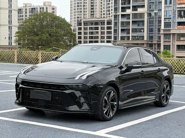 Lynk & Co 03 2023