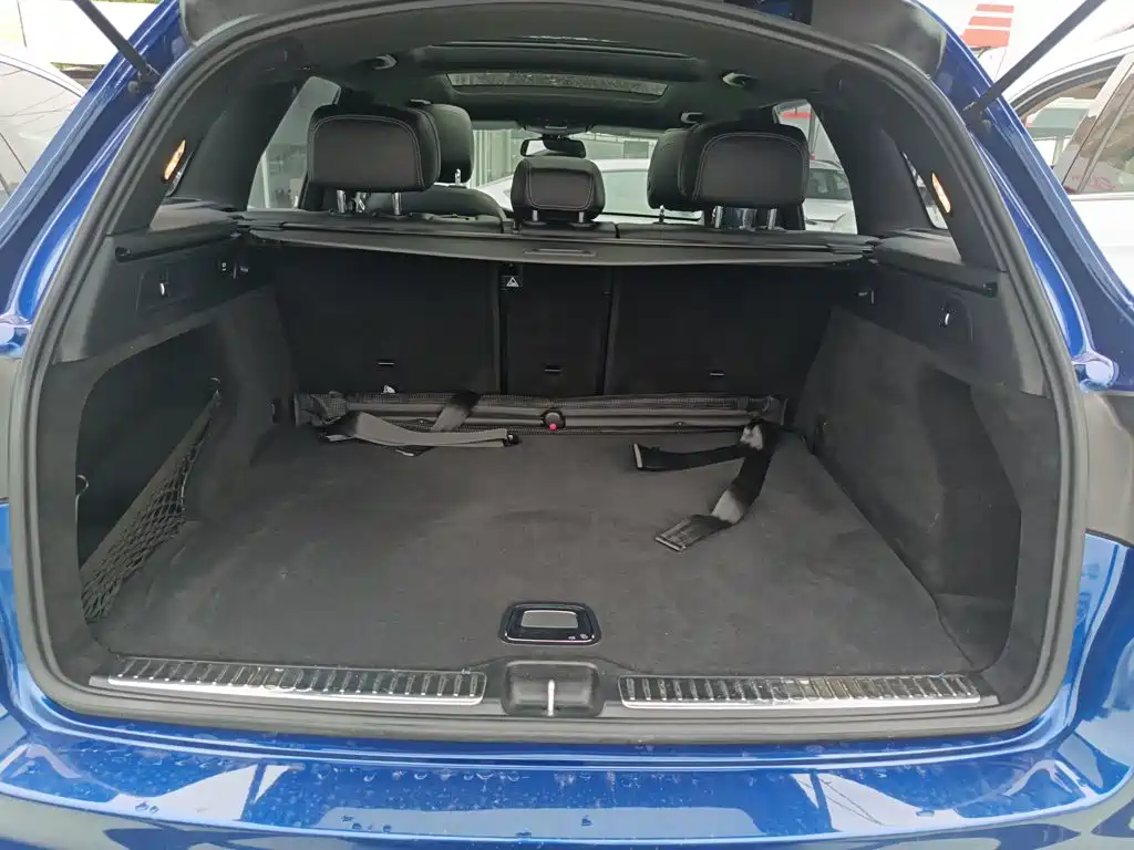 Mercedes-Benz GLC 2018 — фото 15