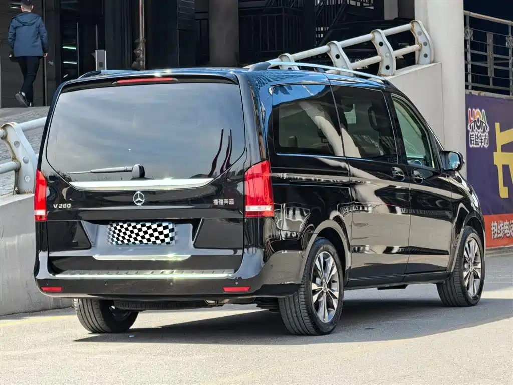 Mercedes-Benz V-Class 2020 — фото 5