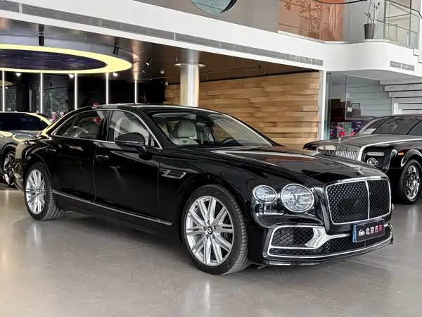 Bentley Flying Spur 2024