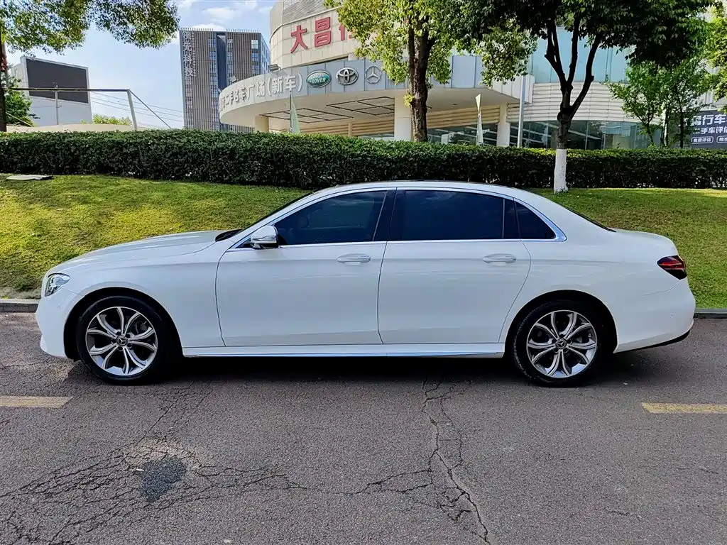 Mercedes-Benz E-Class 2020 — фото 3