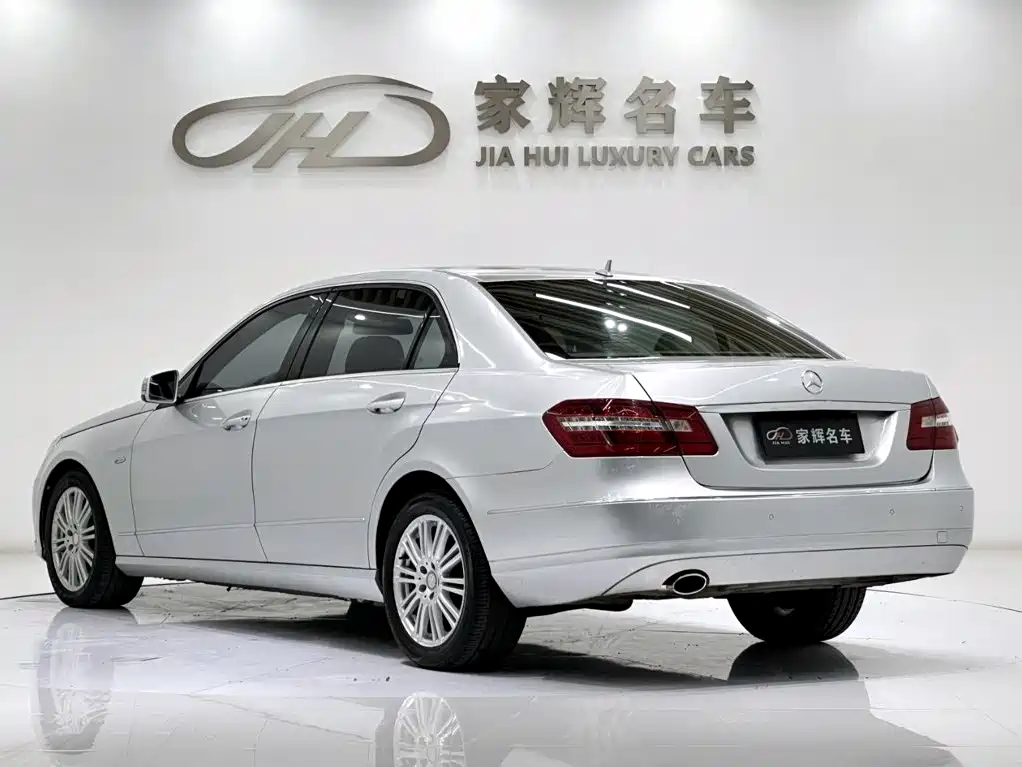 Mercedes-Benz E-Class 2011