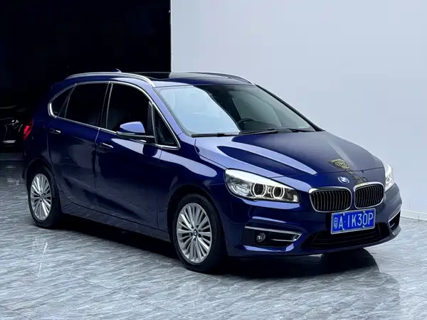 BMW 2 Series Station Wagon 2015