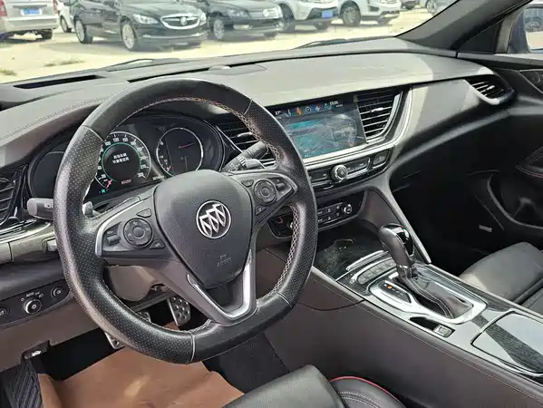 Buick Regal 2018