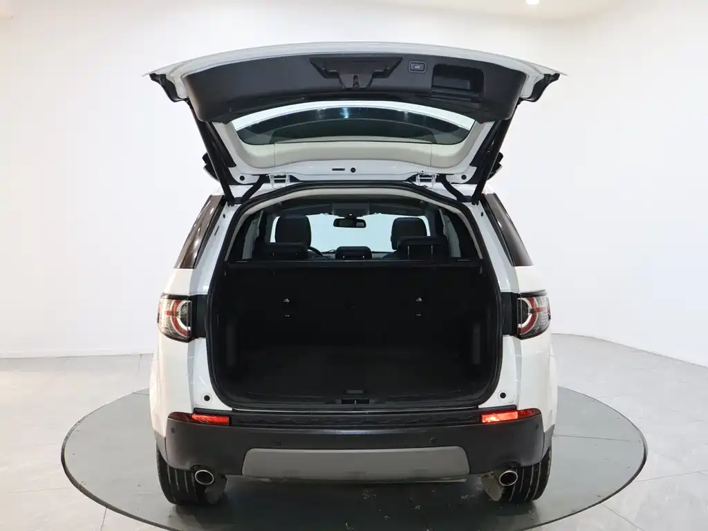Land Rover Discovery Sport 2018 — фото 14
