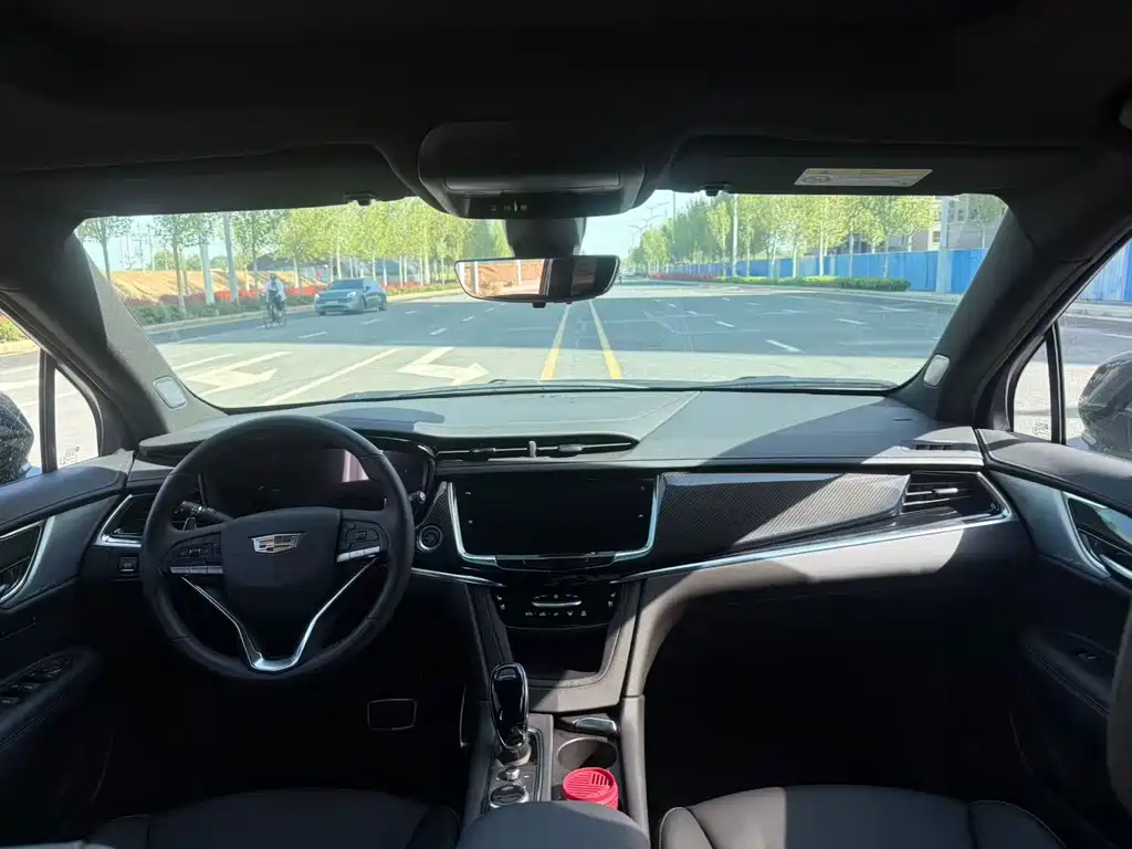 Cadillac XT6 2025