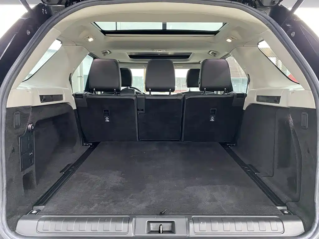 Land Rover Discovery 2018