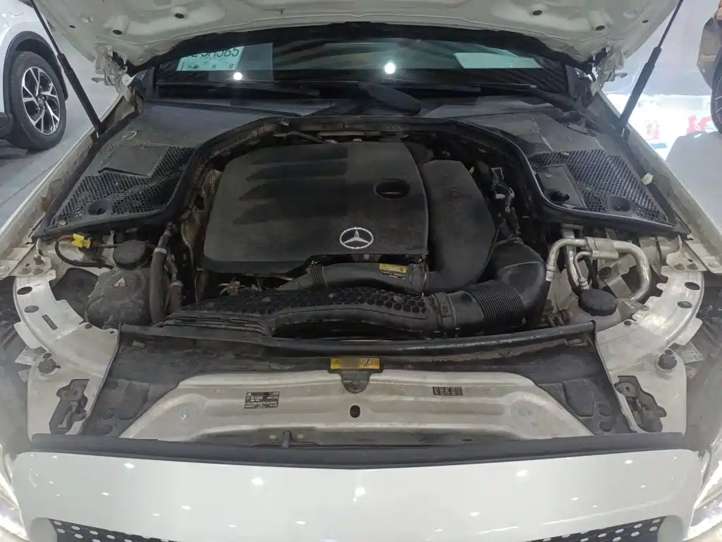 Mercedes-Benz C-Class 2019 — фото 20