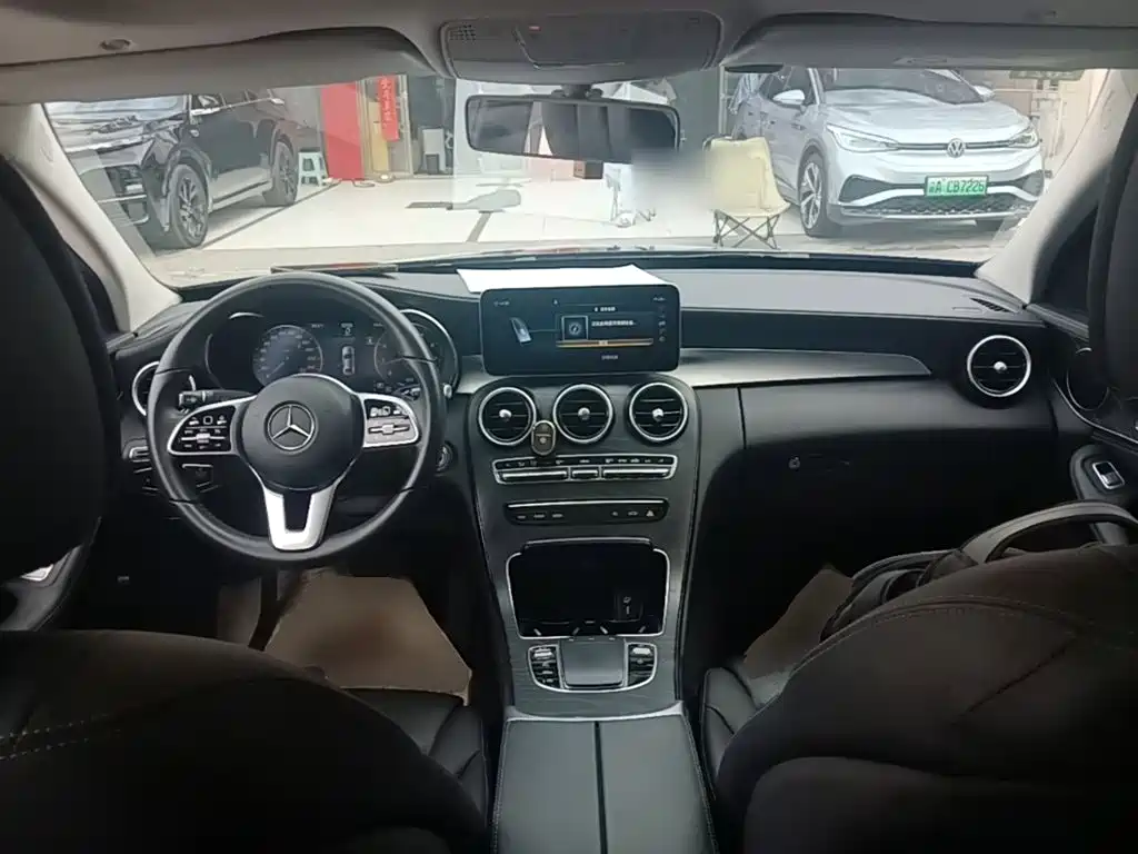 Mercedes-Benz C-Class 2019 — фото 10