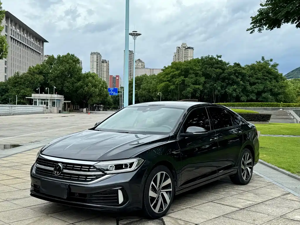 Volkswagen Sagitar 2023
