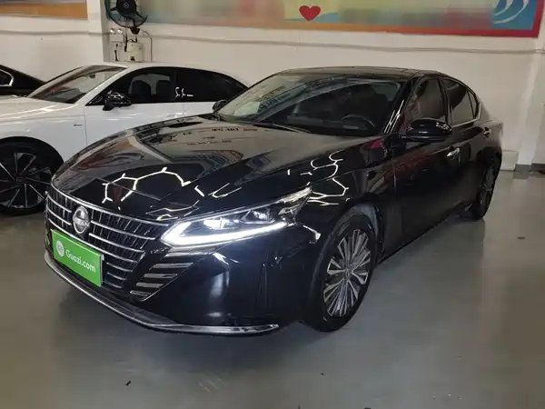 Nissan Teana 2023