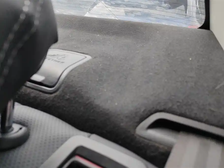 Peugeot 408 2016